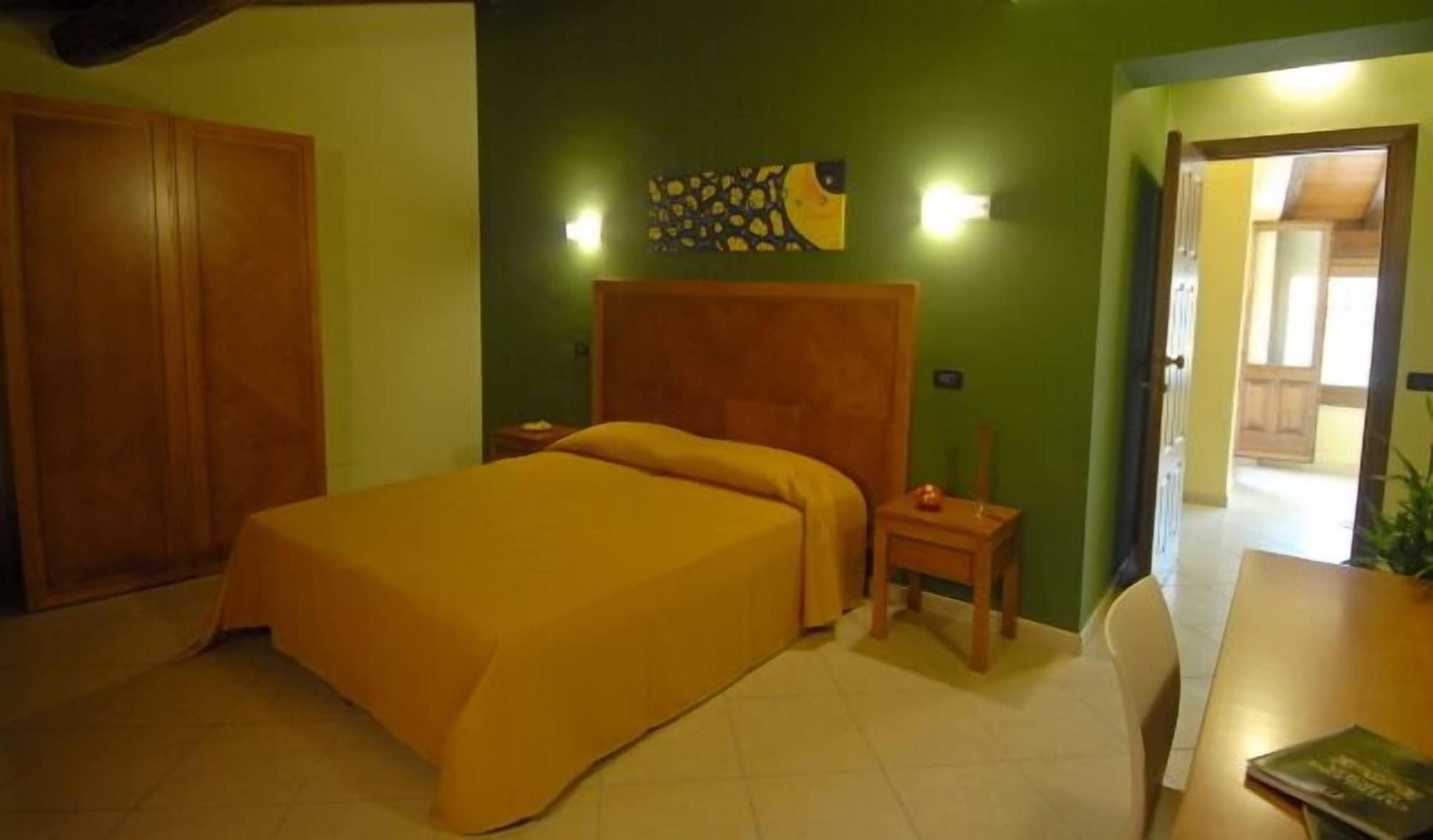 Hotel Federico II Castiglione De Sicilia Extérieur photo