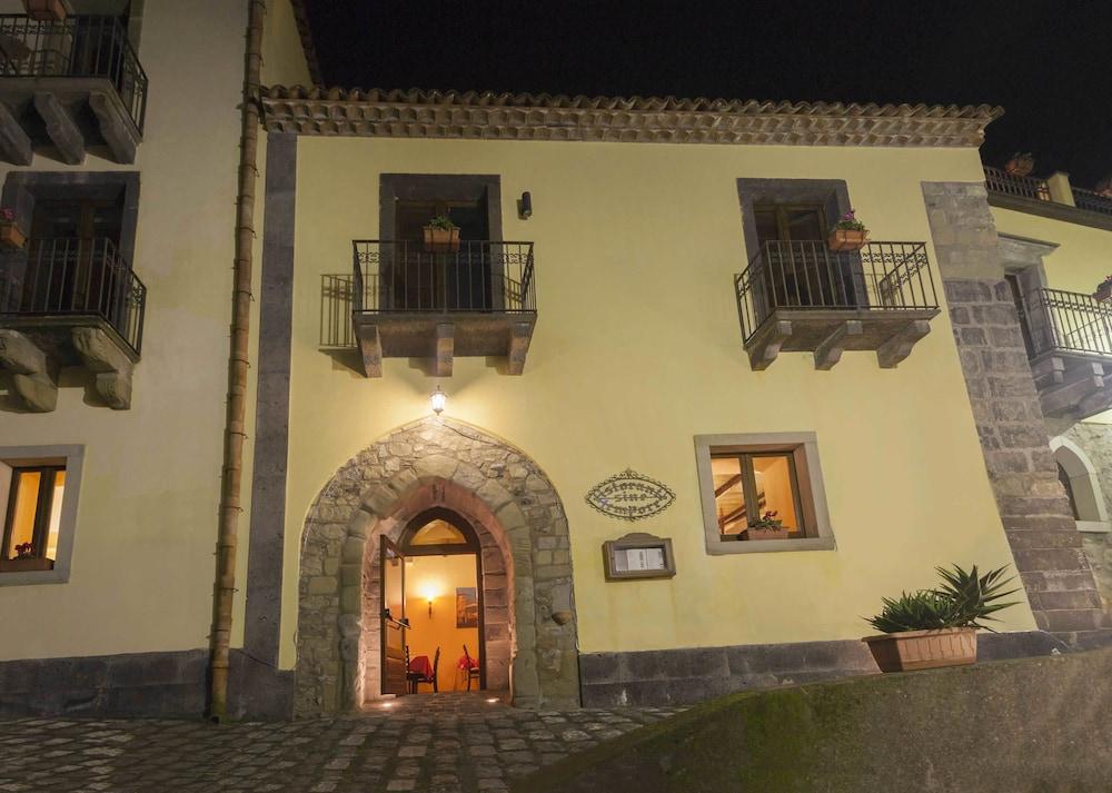 Hotel Federico II Castiglione De Sicilia Extérieur photo